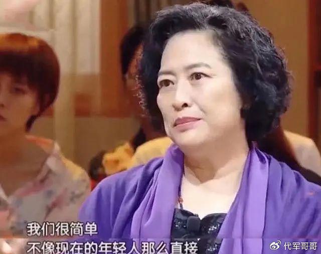 国家一级演员许娣：与初恋老公恩爱41年生一子，拍戏挣的钱全给他 - 9