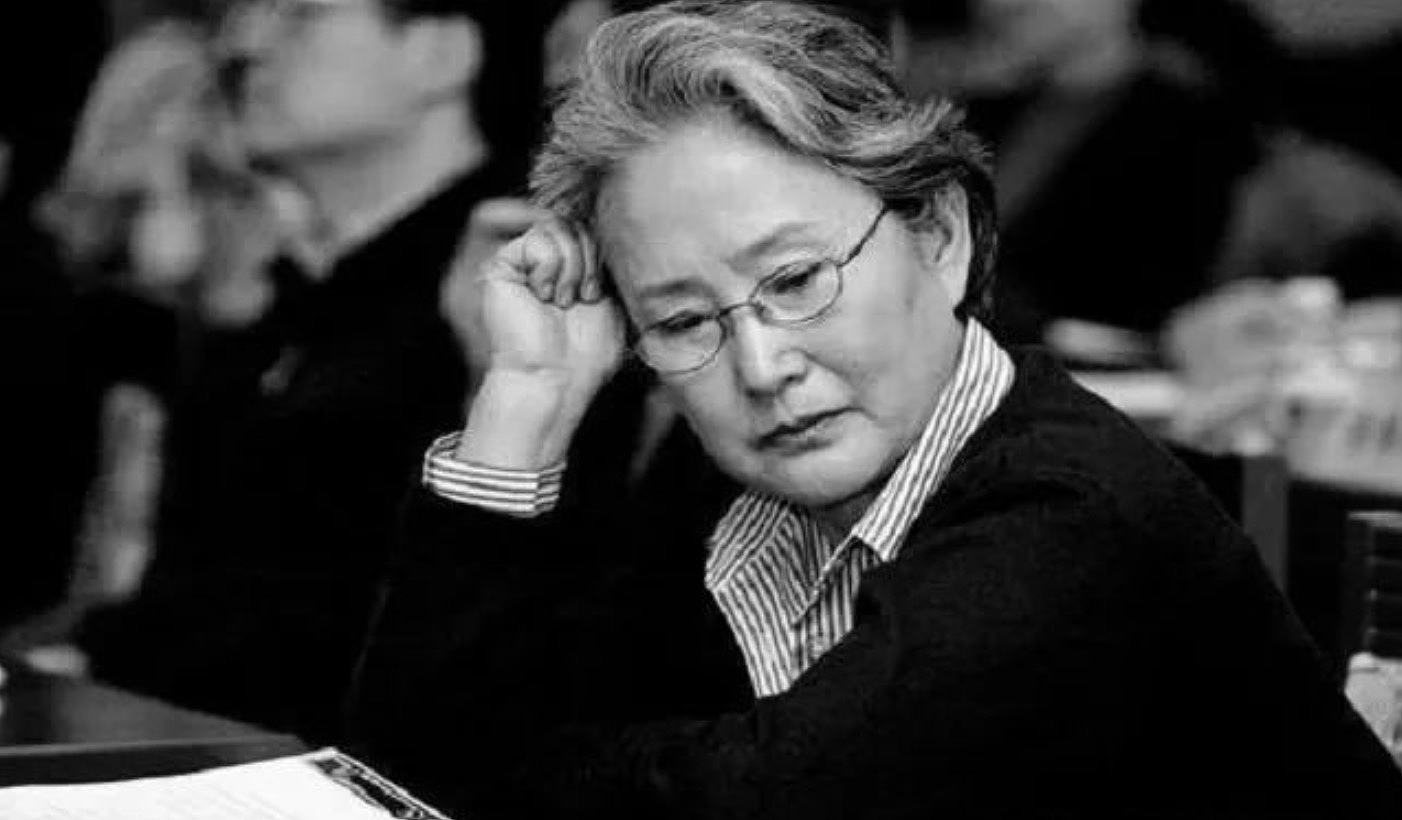 85岁著名作家张洁病逝，曾两次获茅盾文学奖，斯琴高娃曾出演其作品 - 6
