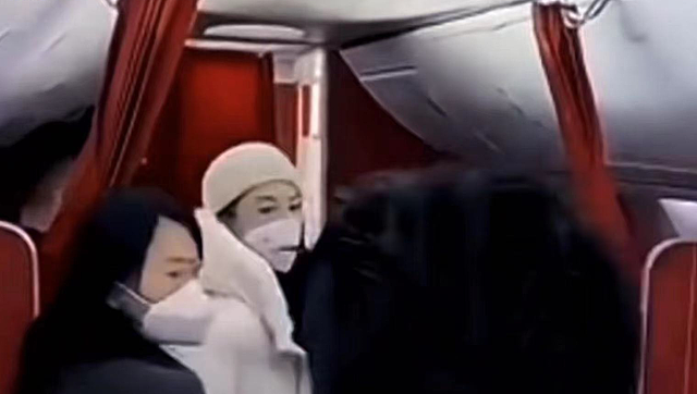 曝张雨绮在HU7603航班上，男子喊飞机快出事后，她神情恐慌忙逃离 - 5