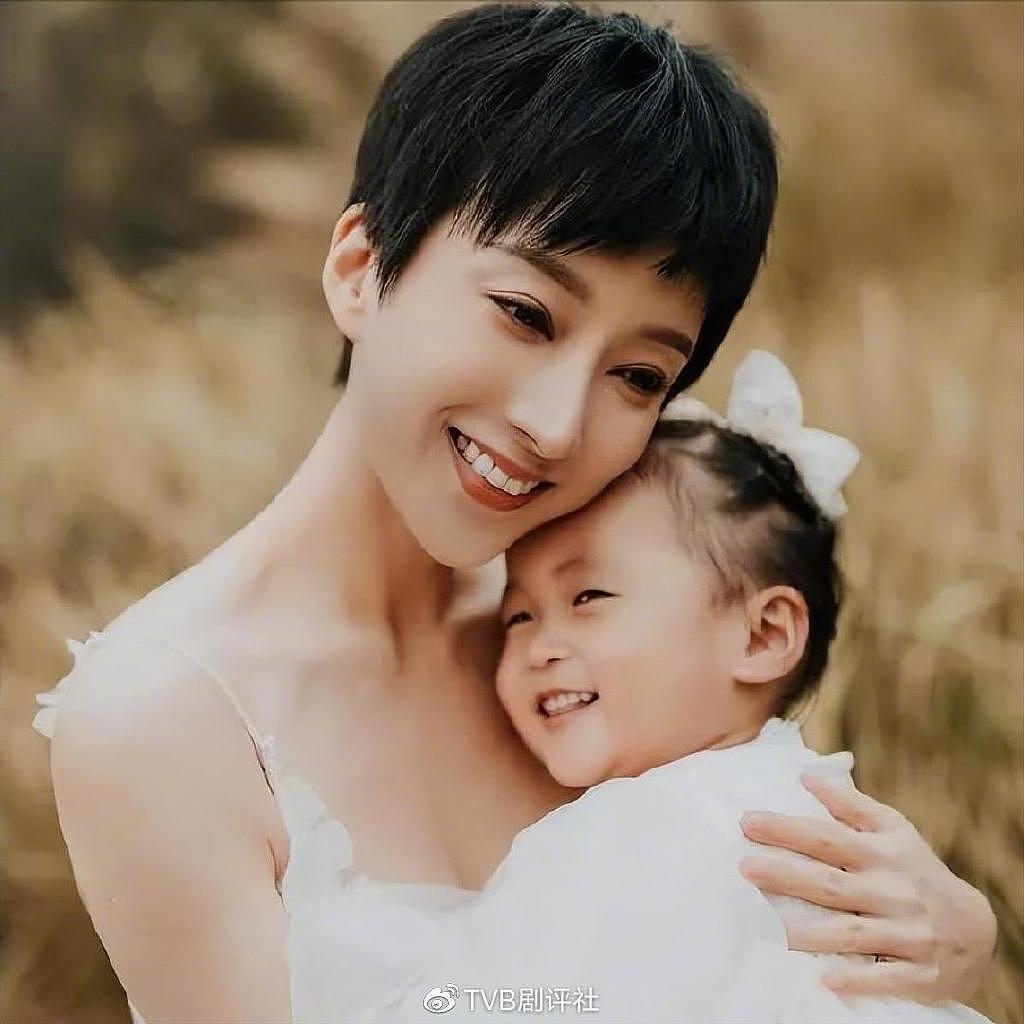 敬业！36岁TVB女星新剧肉搏男主马国明，刚生完宝宝就拍打戏 - 11