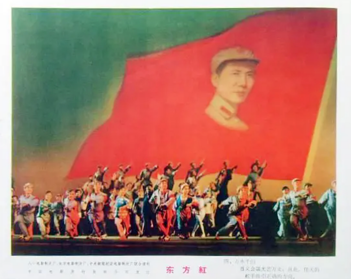 李少红母亲金淑琪逝世，曾执导大歌舞东方红，还拍摄了淮海战役 - 3
