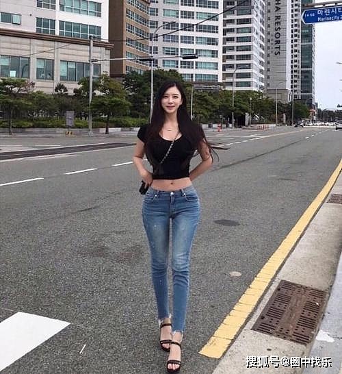 韩国模特真艺英，高挑身材，腹部毫无赘肉，她是怎么做到的？ - 3