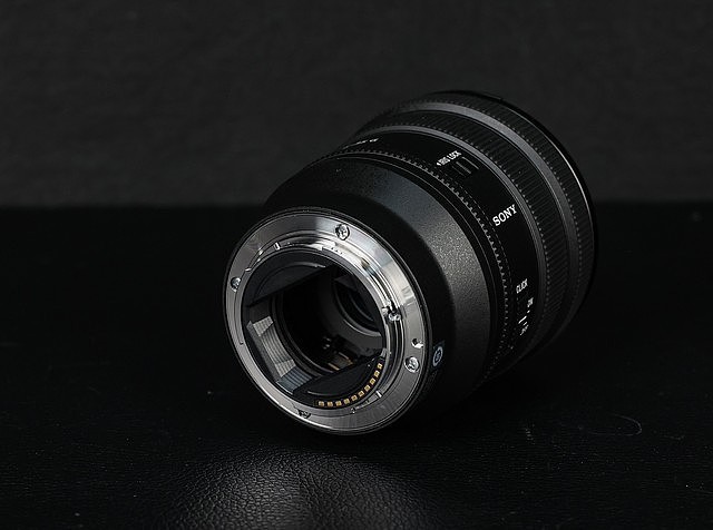 电动变焦广角镜头 索尼16-35mm F4 G评测 - 9