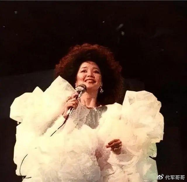 邓丽君去世27年后，男友保罗再婚生子，弟弟的坚持让人泪目 - 10