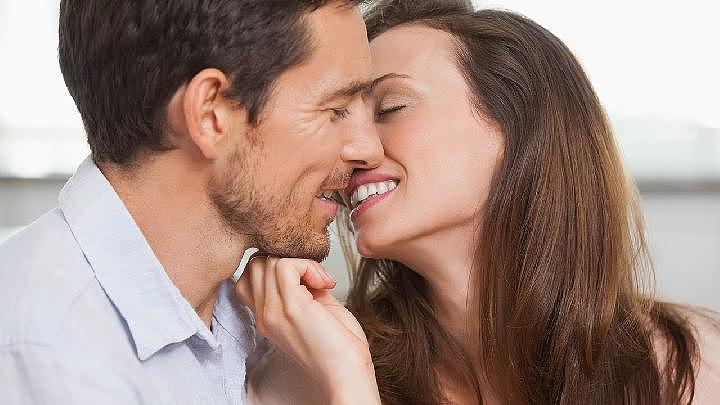 夫妻性爱的技巧是什么？月经期可以有性生活吗
