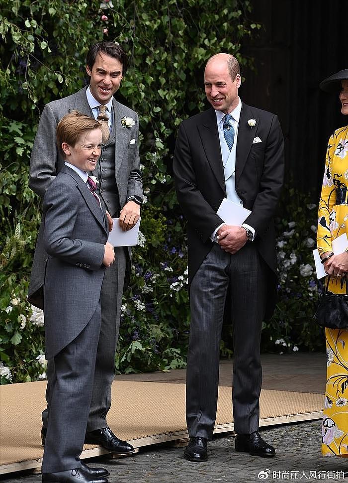 乔治王子教父大婚！公爵夫人穿露背婚纱好惊艳，皇冠和夏公主撞款 - 8