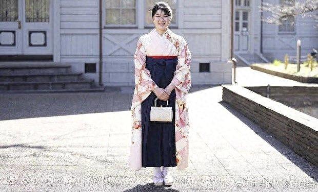 日本爱子公主大学毕业！穿樱花振袖和服年轻漂亮，像极了雅子皇后 - 1