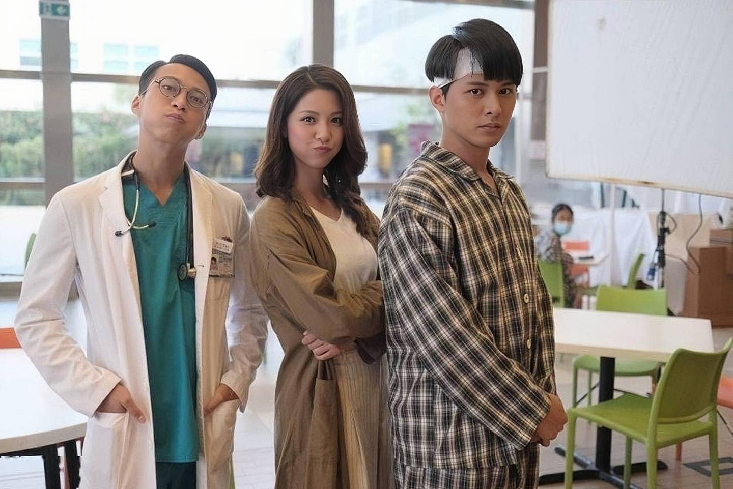 又走一个！TVB“绯闻王”约满离巢，演技和外形备受外界吐槽 - 5