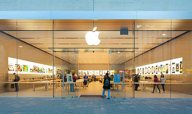 苹果一些 Apple Store 美国员工正准备抗议，因工资一直不涨而心烦 - 1
