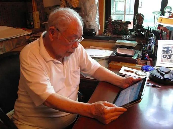 《让子弹飞》作者马识途去世，享年110岁，老爷子文武双全了不起 - 2