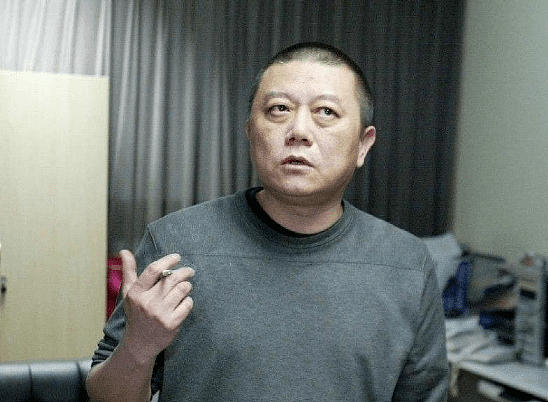 “抛妻弃女”，死后要把财产留给徐静蕾的王朔，65岁苍老像80岁 - 8