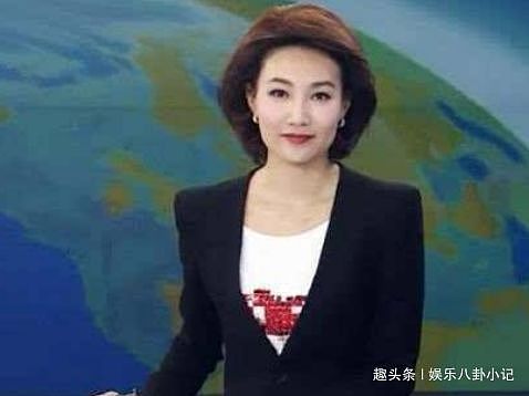 央视最美女主播李梓萌近照，摘掉假发年轻10岁，如今44岁依旧单身 - 3