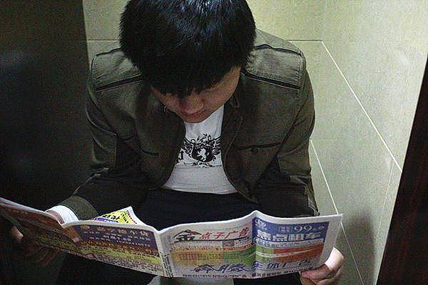 为何德国日本男性经常蹲着尿尿？和一个原因有关，大家或很难相信 - 4