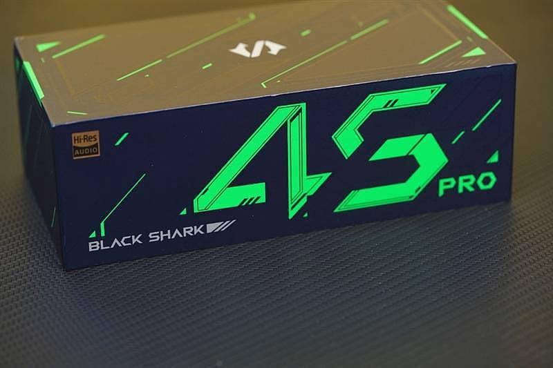 跑分首次破百万！黑鲨4S Pro评测：武装到牙齿的游戏机皇 - 3
