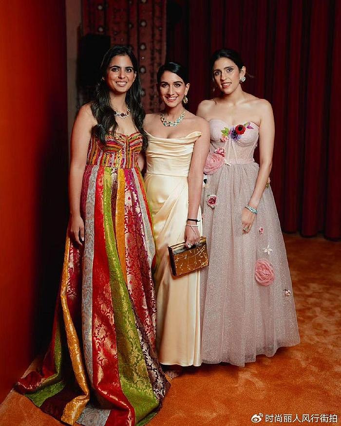 印度国宝级巨星出席宝格丽晚宴！印度首富千金也来了，穿纱丽美翻 - 7