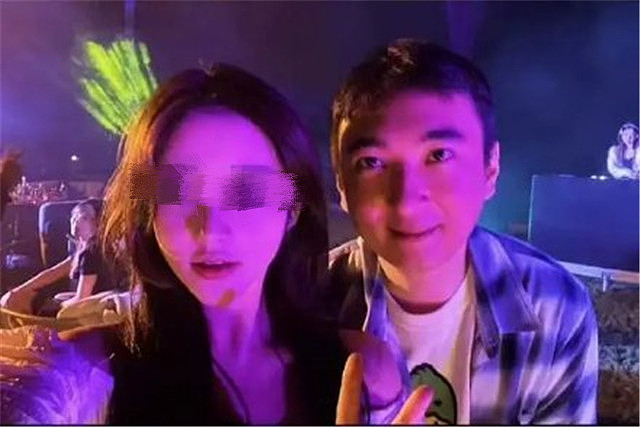 王思聪举办34岁豪华生日聚会，左拥右抱，现场美女如云 - 5