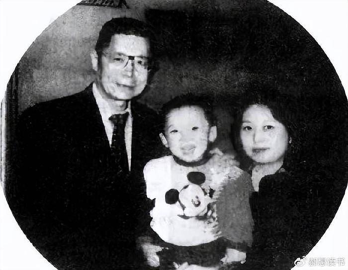刘诗昆庆祝85岁生日，妻子身材富态，三段婚姻两段“忘年恋” - 9