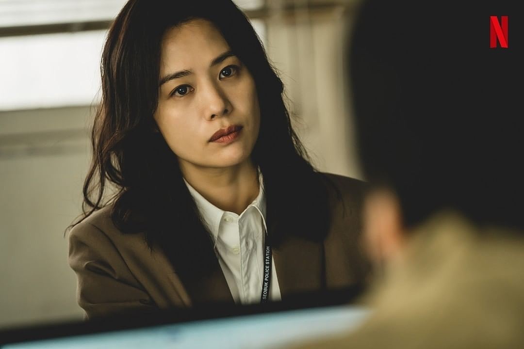 一组刘亚仁主演的Netflix原创韩剧《地狱公使》新剧照…… - 3