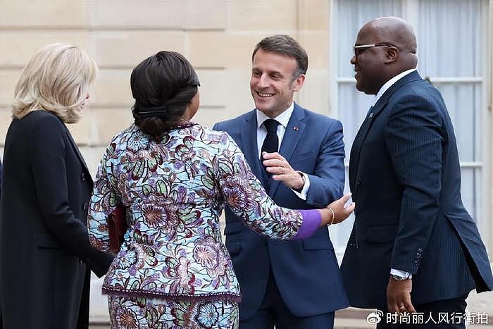 布里吉特欢迎刚果总统夫妇！布老师又秀美腿超美，刚果夫人身材壮 - 4