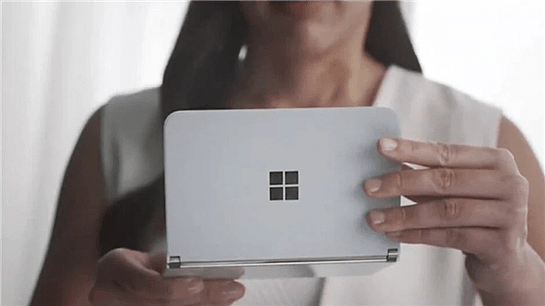 微软Surface Duo推送安卓11更新：老外感到意外 怀疑是不是愚人节 - 1