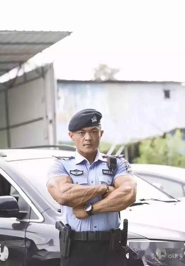 D罩杯，八块腹肌，他是中国最牛逼的警察！ - 8