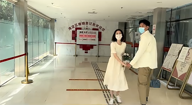 演员李嘉琪武阳坤官宣结婚喜讯：我们在一起的1263天 - 8