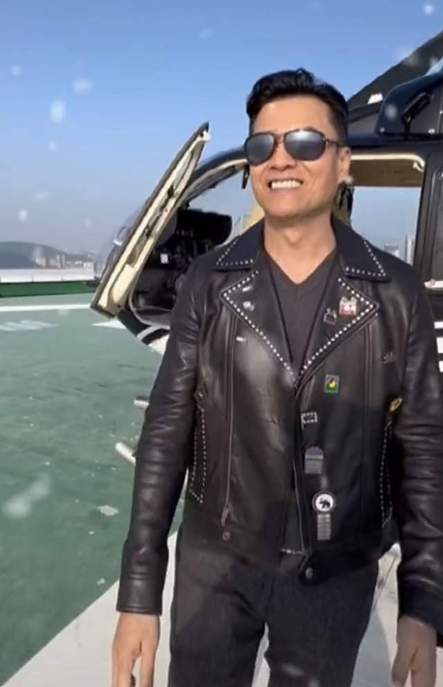 65岁吕良伟重现《上海滩》造型！开直升机太炫酷，帅气出场心情好 - 6