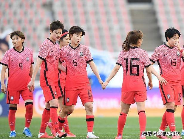 87分钟被绝杀，0-1！亚洲杯夺冠热门爆冷出局，韩国女足狂欢庆祝 - 5