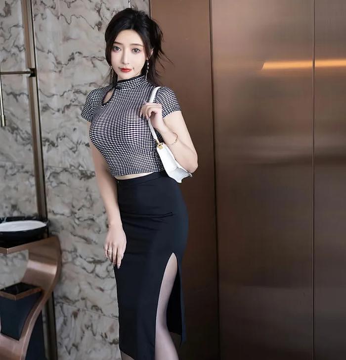 美女模特王馨瑶：一袭高开叉黑裙，身材火辣，堪称人间极品 - 4