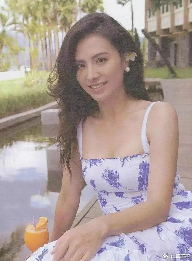 她被称为“台湾第一蛇蝎美人”，历经两婚夫皆背叛，如今风姿绰约 - 8