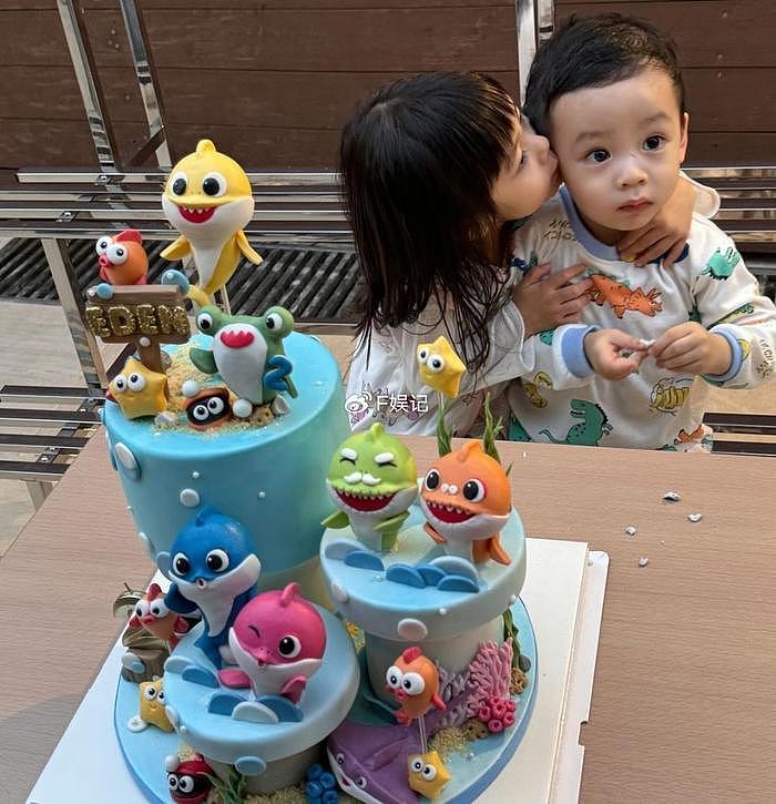 罗仲谦一家人为儿子庆祝2岁生日 杨怡庆祝完赶着继续拍戏 - 2