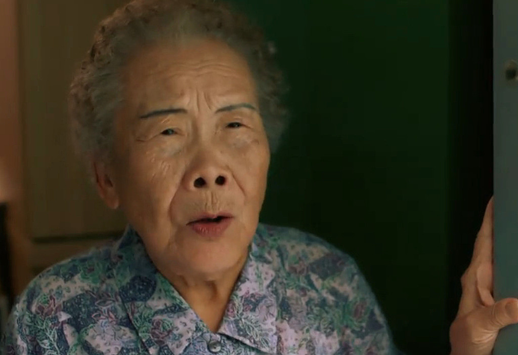 TVB纸皮婆婆照顾患病女儿19年，60岁才做绿叶，为让女儿了解世界 - 2