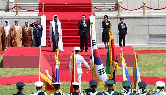 阿联酋总统访韩！韩国第一夫人又把人美到，穿套装扎着马尾太嫩了 - 5