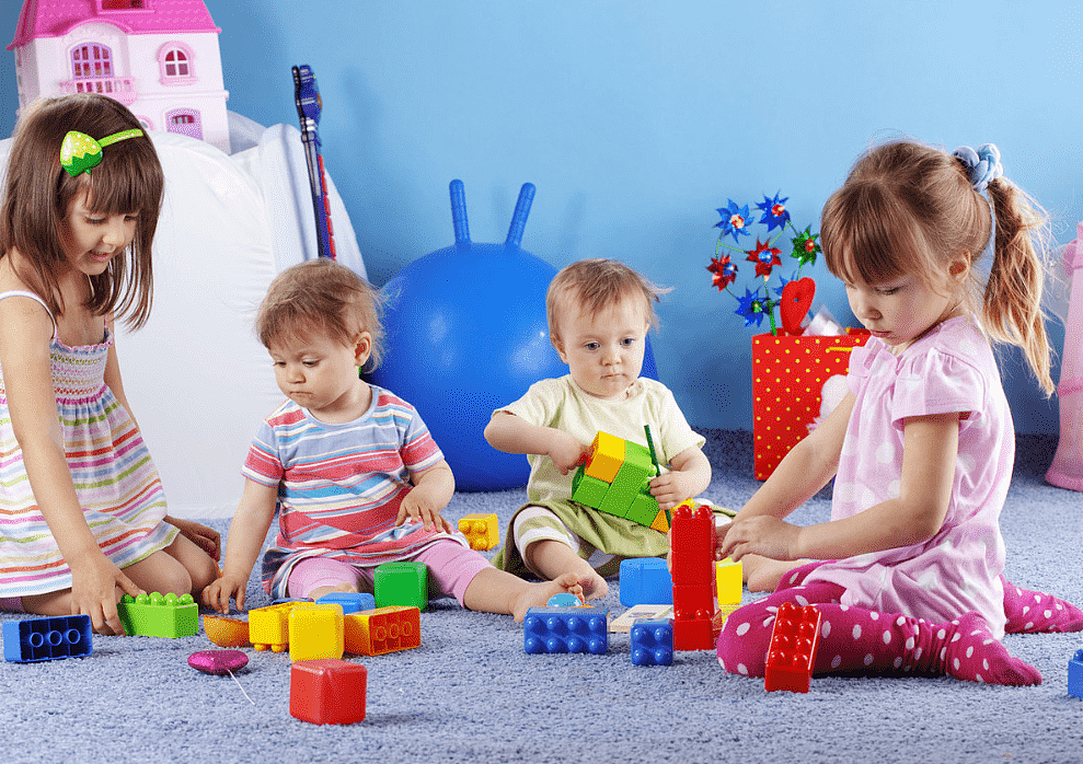 0-3岁是孩子智力发育黄金期，父母给孩子买玩具时，有三个标准 - 4