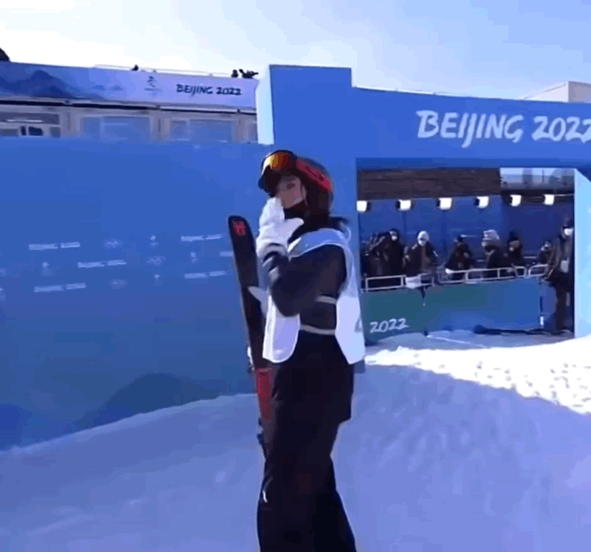刚刚，自由式滑雪女子大跳台决赛…… - 5