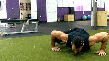 增肌效果最好的10种「俯卧撑」练法，在家练出完美上半身！ - 7