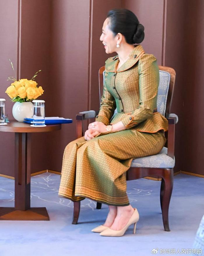柬埔寨第一夫人访韩第二天更美了！泡泡秀裙装惊艳，比金建希耐看 - 8