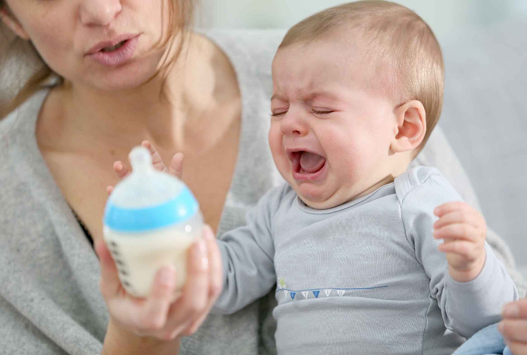6个月以下的宝宝，哭泣也有时间限制？超过这个点会影响孩子成长 - 1
