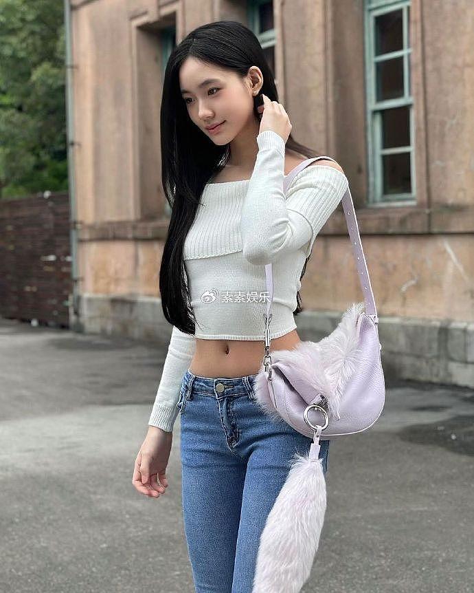 小S女儿这是穿的啥？走在街上不尴尬吗？ - 15