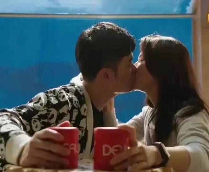 刘涛与陈赫拍吻戏，镜头拉近两人吻得好入迷，一起带娃像真夫妻 - 2