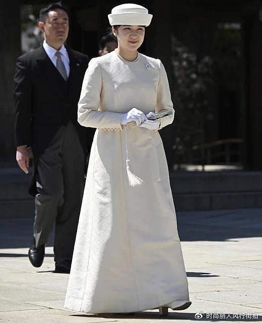 爱子公主又美了！入职后首次履行皇家职责，穿一身白裙瘦出瓜子脸 - 4