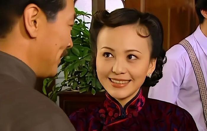 “雪姨”王琳53岁生图状态惊艳，23年前演她女儿的林心如却已显老 - 6
