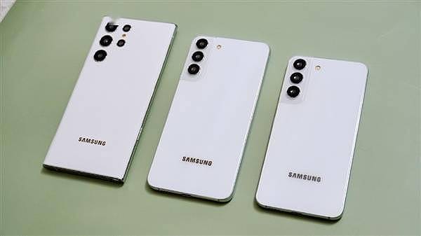 首款四边等宽骁龙8旗舰！三星Galaxy S22正式定档：2月9日发布 - 2