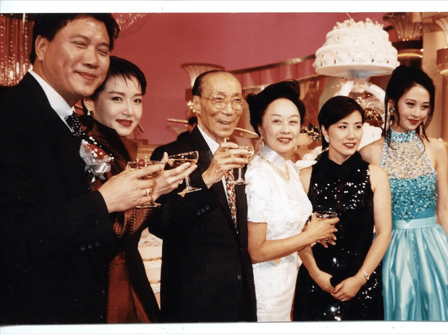 98岁利孝和夫人离世，为香港大地主，曾每年与邵逸夫亮相TVB台庆 - 6