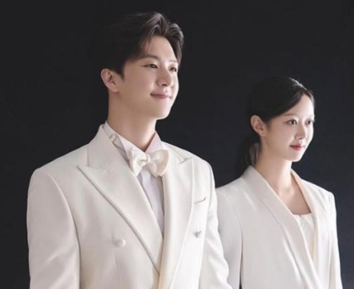 5月26日当天，韩国娱乐圈内，有四对情侣举行了婚礼 - 4