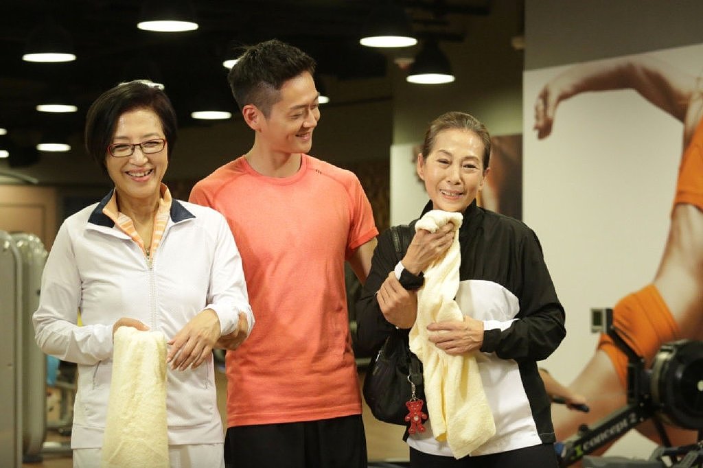 69岁TVB绿叶独自过除夕，与子女感情疏离无往来，已搬进老人院 - 5
