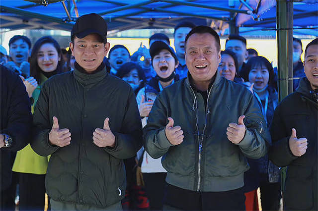 刘德华新电影《红毯先生》开机，与导演宁浩再度合作 - 3