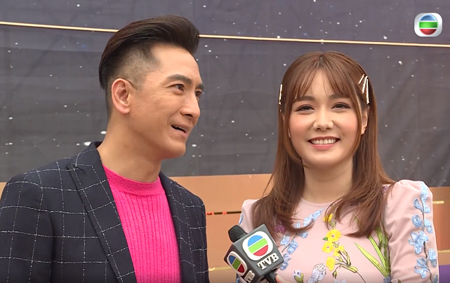 TVB2022年节目巡礼：明星们的打扮有点土，但采访环节是真敢讲 - 5