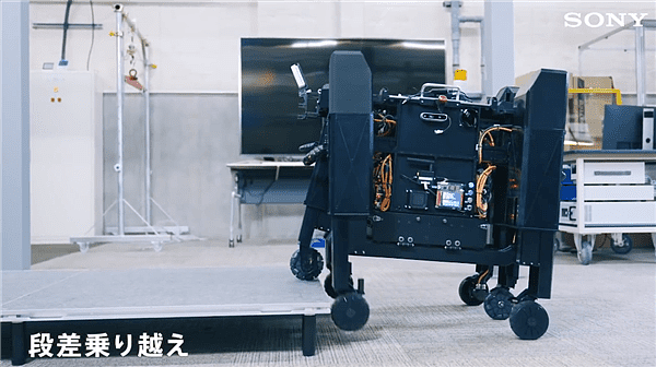 索尼发布新一代移动机器人：6腿设计 最大负载40斤 - 1
