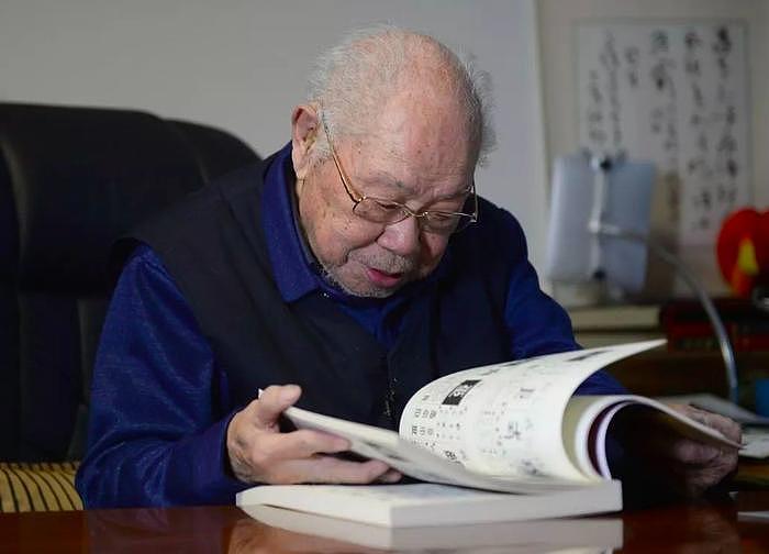 《让子弹飞》作者马识途去世，享年110岁，老爷子文武双全了不起 - 5